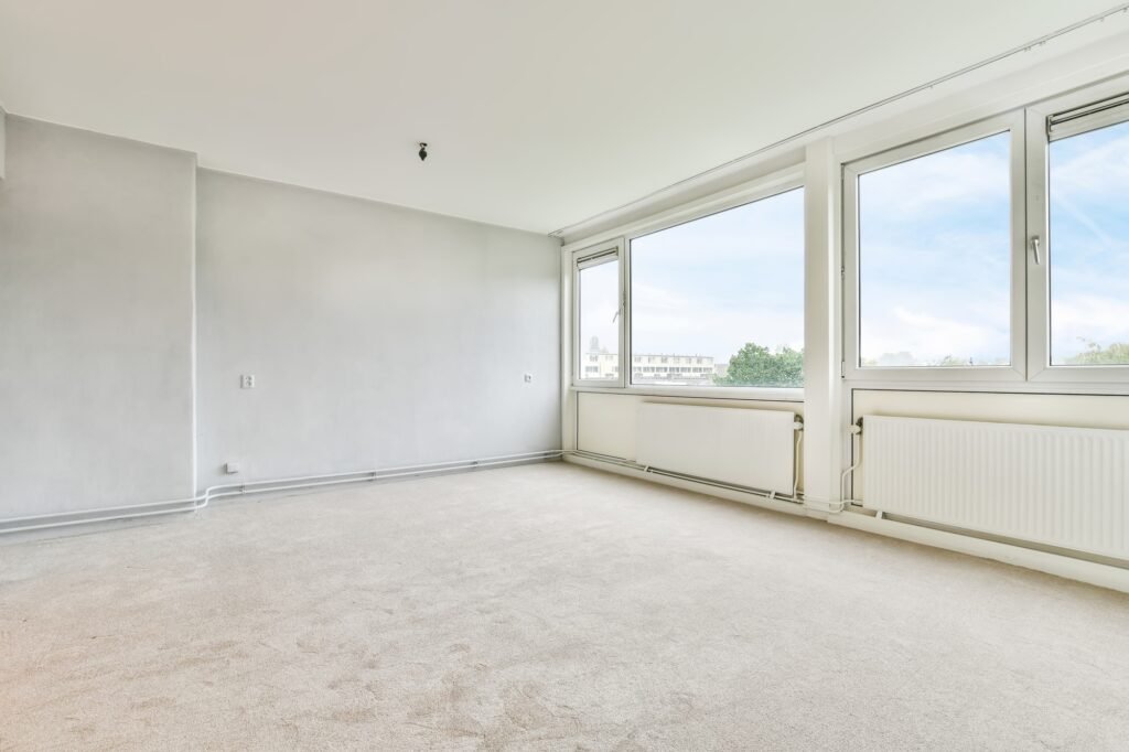 Empty living rooms in a minimalist interior